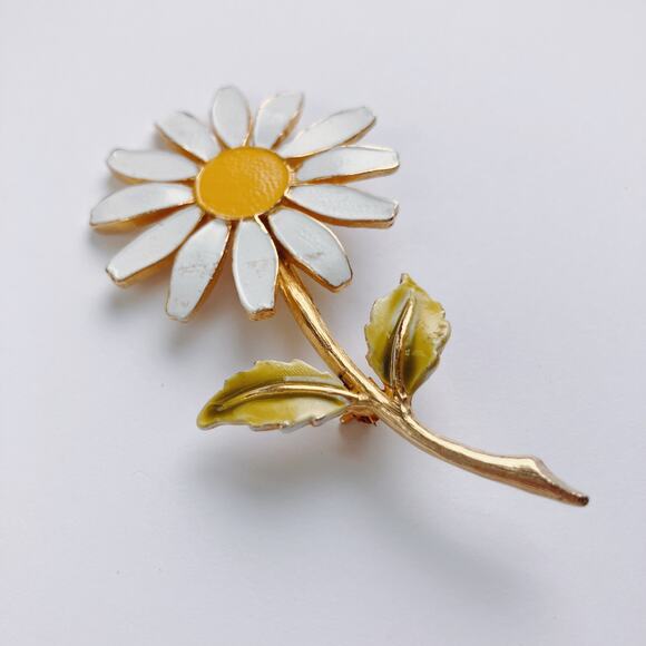 Vintage Signed Accessocraft NYC Enamel Daisy Flower Brooch 1960s Gold Tone - Picture 6 of 11